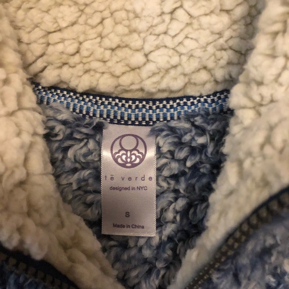 New “NYC” sweatshirt size Small without tag - Picture 4 of 6